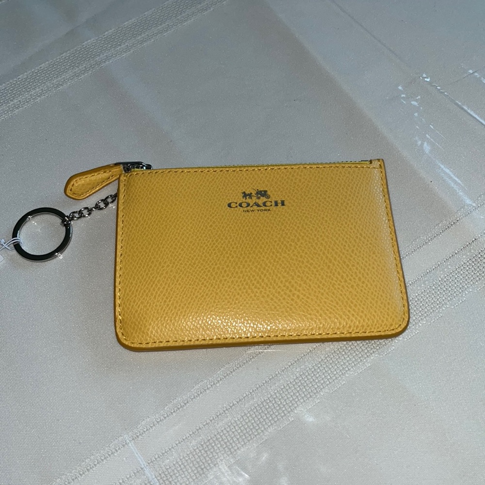 Coach key ring change purse.